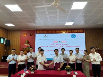 KÝ KẾT HỢP TÁC TOÀN DIỆN TRONG CÔNG TÁC KHÁM CHỮA BỆNH VÀ HỖ TRỢ CHUYÊN MÔN GIỮA BỆNH VIỆN ĐA KHOA CHƯƠNG MỸ VÀ TRẠM Y TẾ PHƯỜNG CHƯƠNG MỸ