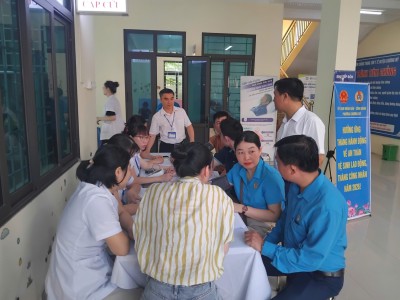 Hưởng ứng Tháng hành động về An toàn, vệ sinh lao động năm 2026: Trạm Y tế phường Chương Mỹ phối hợp tổ chức khám sức khỏe miễn phí cho đoàn viên công đoàn, người lao động