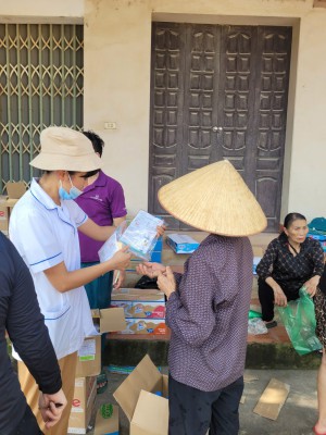 Trạm y tế phường Chương Mỹ khuyến cáo người dân  đảm bảo vệ sinh an toàn thực trước, trong và sau mưa bão.