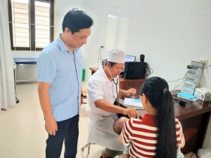 Trạm y tế phường Chương Mỹ tích cực triển khai công tác tiêm chủng và khám chữa bệnh cho nhân dân.