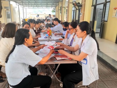 Chiến dịch “tăng cường truyền thông lồng ghép nâng cao chất lượng dân số, cung cấp dịch vụ kế hoạch hóa gia đình/sức khỏe sinh sản” trên địa bàn phường Chương Mỹ.