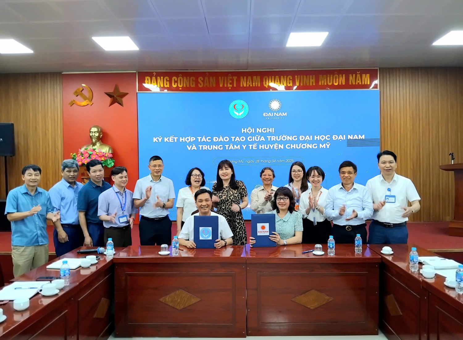 Hội nghị ký kết hợp tác đào tạo giữa Trường Đại học Đại Nam và Trung tâm y tế huyện Chương Mỹ
